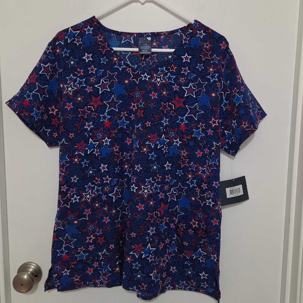 Zoe + Chloe Women Scrub Top Large Blue Red White Star Patriotic V-Neck Z12213